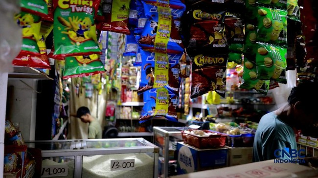 Want to Open a Madura Warung? Here's How Much Capital You Need