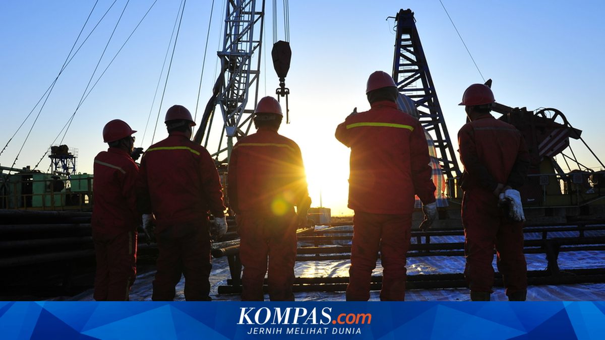 Oil and Gas Infrastructure Is Aging, Posing a Challenge; Industry Pushes for a Preventive Maintenance Strategy
