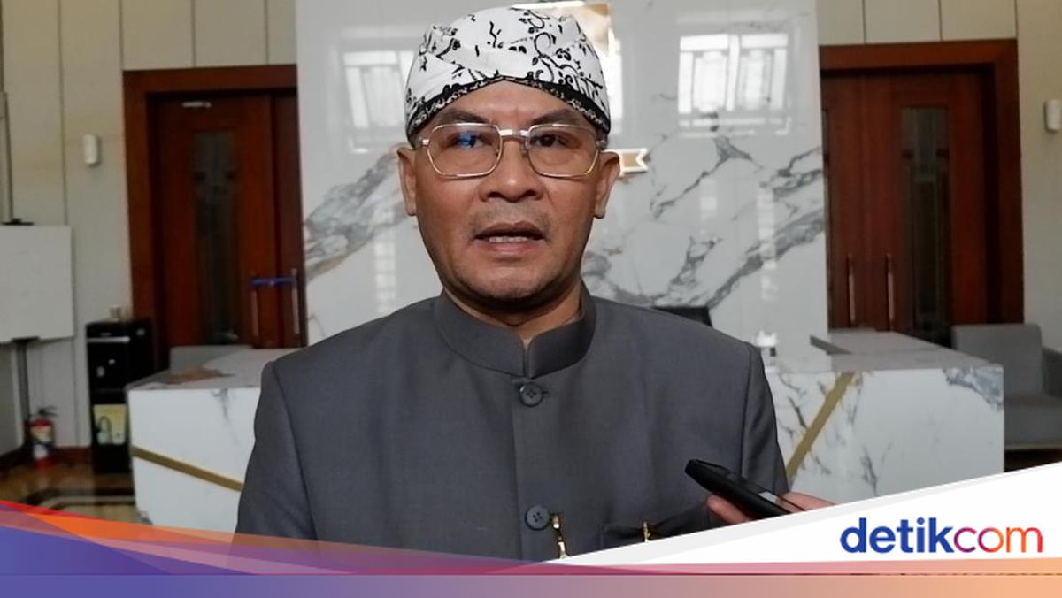 West Java deputy governor urges no sweeping of B-plate vehicles during Persib convoy this weekend