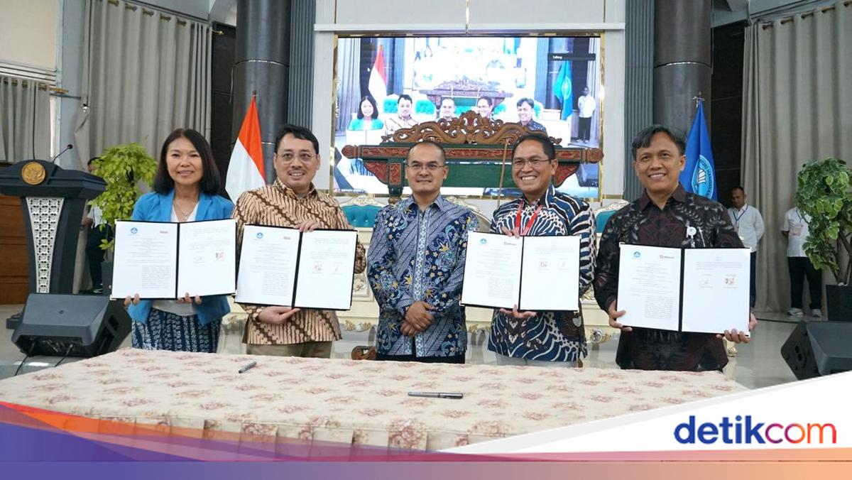 Alfamart and the Ministry of Education Sign MoU to Strengthen Teacher Quality at 229 Vocational High Schools