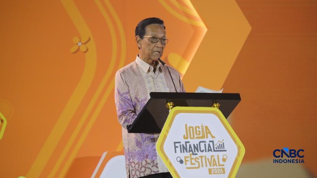 Here's How Sultan Hamengkubuwono X Fights Loan Sharks and Illegal Online Lenders