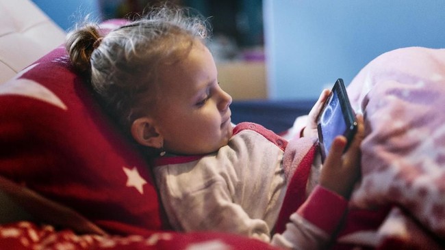 New Trend in the UK: Children Pictured En Masse with Moustaches