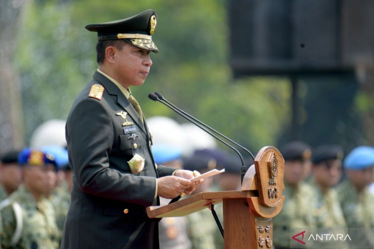 TNI Commander Sends Off 744 Garuda Contingent UNIFIL Personnel to Lebanon