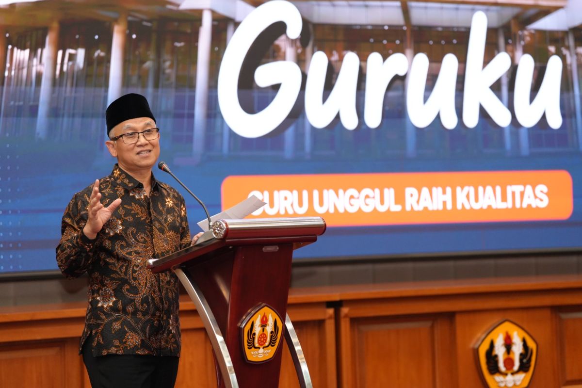 Wamendikdasmen: Guruku Scholarship to Expand Access to Teacher Education