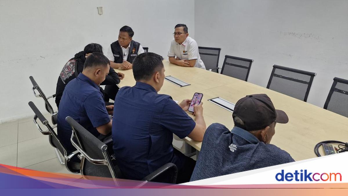 Polri evacuated two Indonesian nationals held by tin-smuggling syndicate in Malaysia