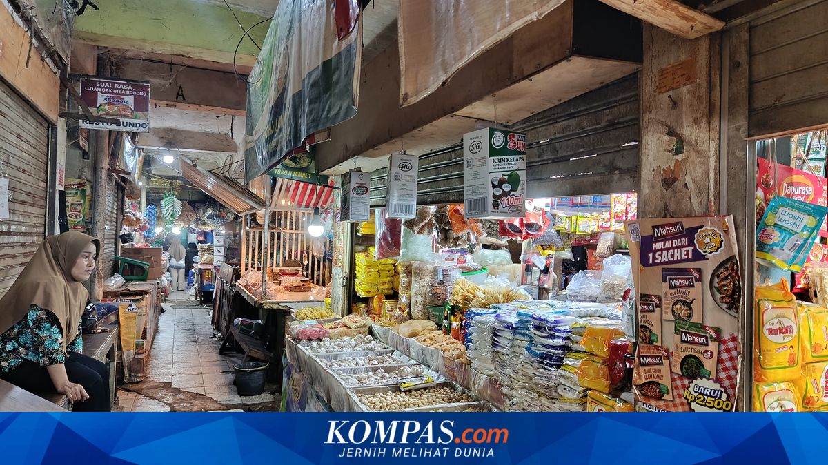 Bekasi Market Traders Urge Government to Stabilise Basic Commodity Prices