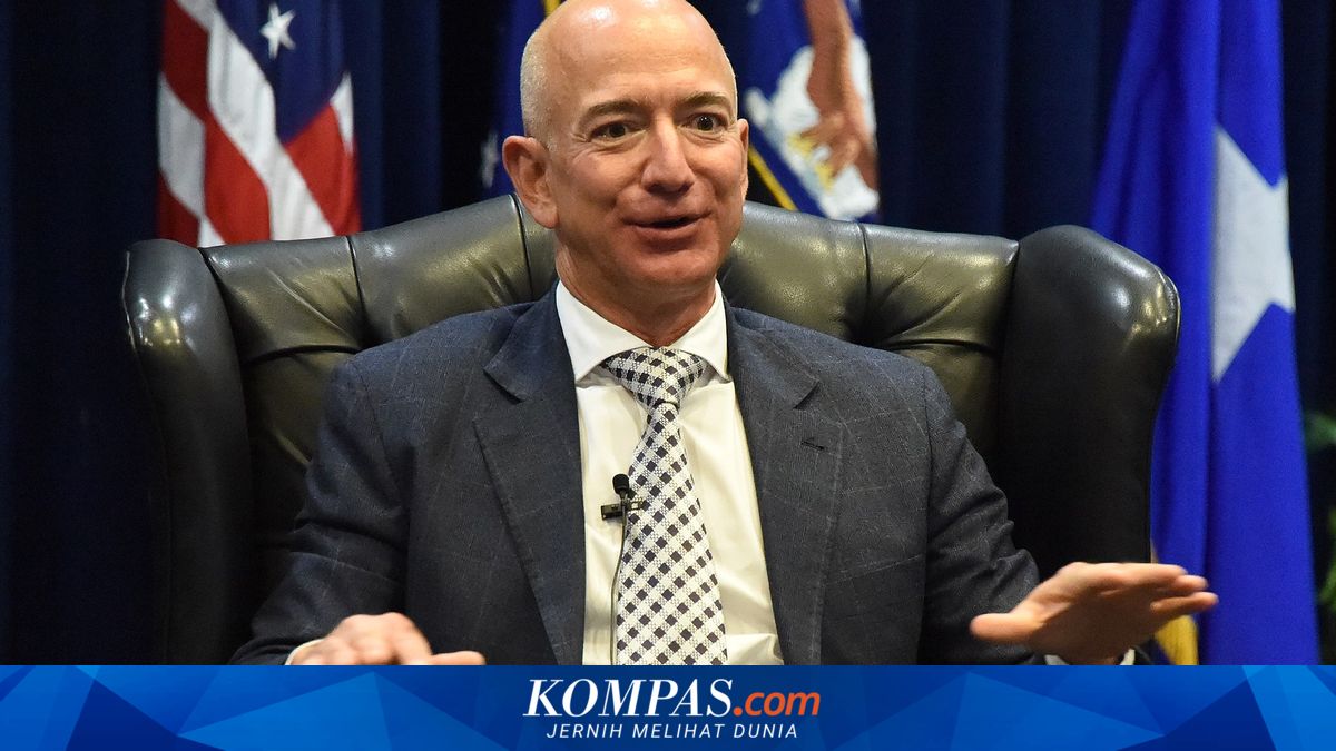 Jeff Bezos Highlights US Inequality, Proposes Tax Exemption for Low-Income Americans