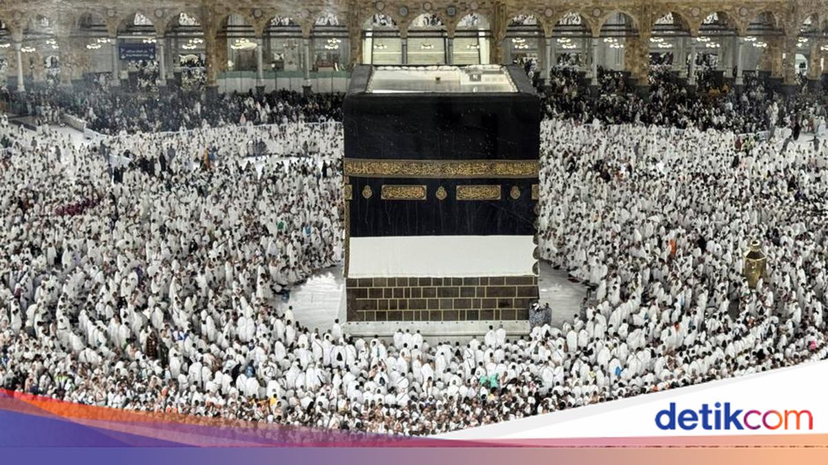 1.5 Million Pilgrims Undertake Hajj Amid War