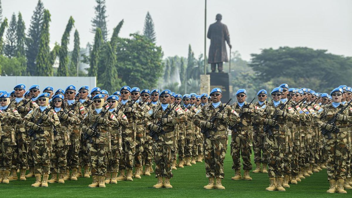TNI Commander Sends Off 744 Indonesian Peacekeeping Troops to Lebanon
