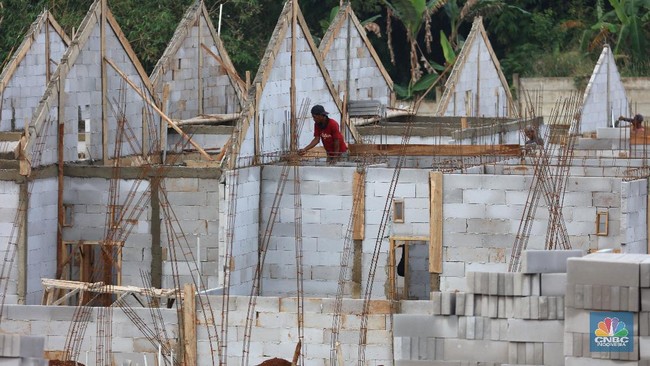 With Housing Sales Slumping, Developer Boss Hopes This Will Save the Market