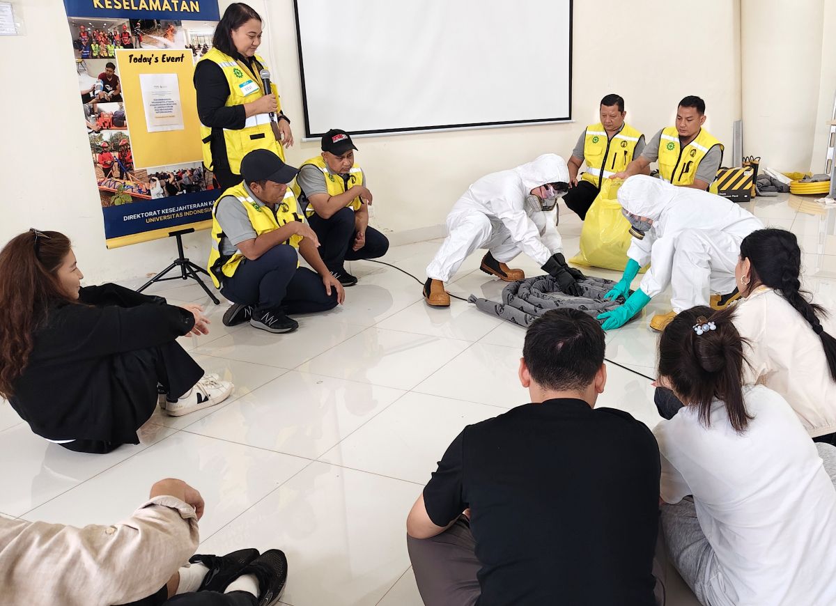 Training Students to Handle Emergencies and Disasters in Laboratory Settings
