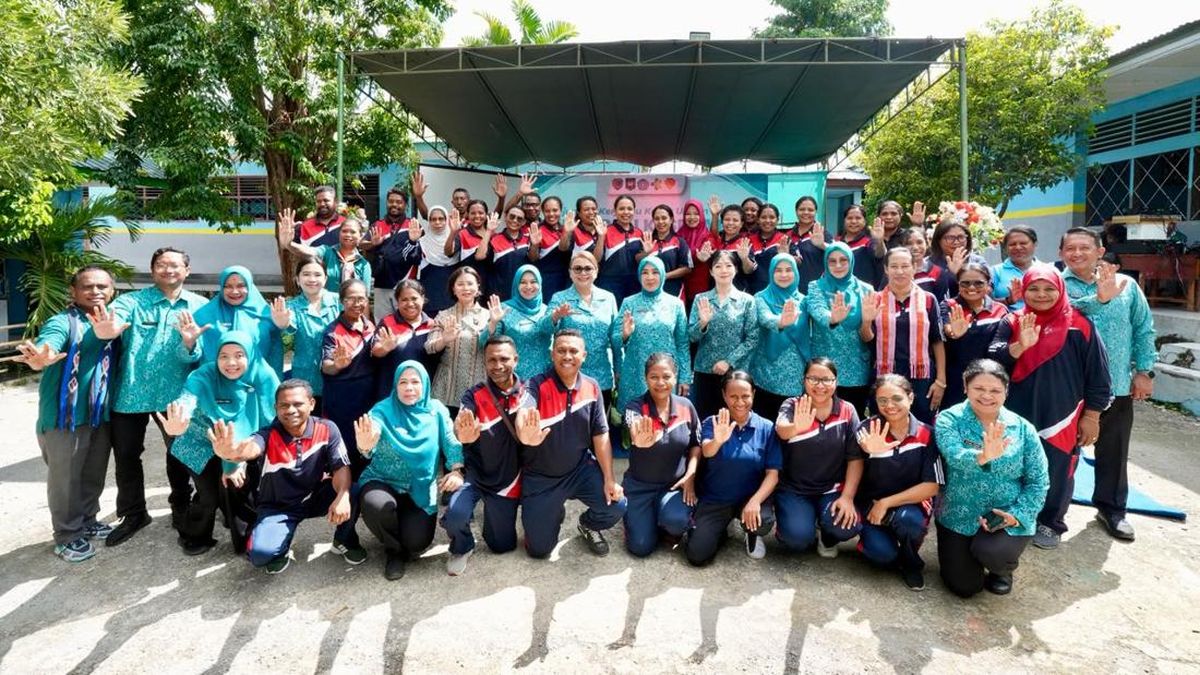 PKK General Chairperson Urges Alor Students to Use Free Health Checks (CKG) as an Investment
