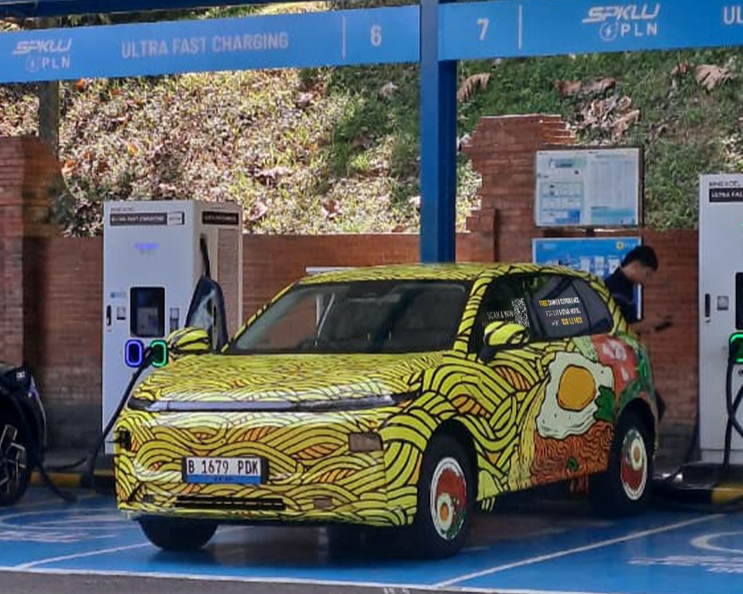 Leapmotor B10 camouflage car captures attention and announces exclusive public dinner giveaway