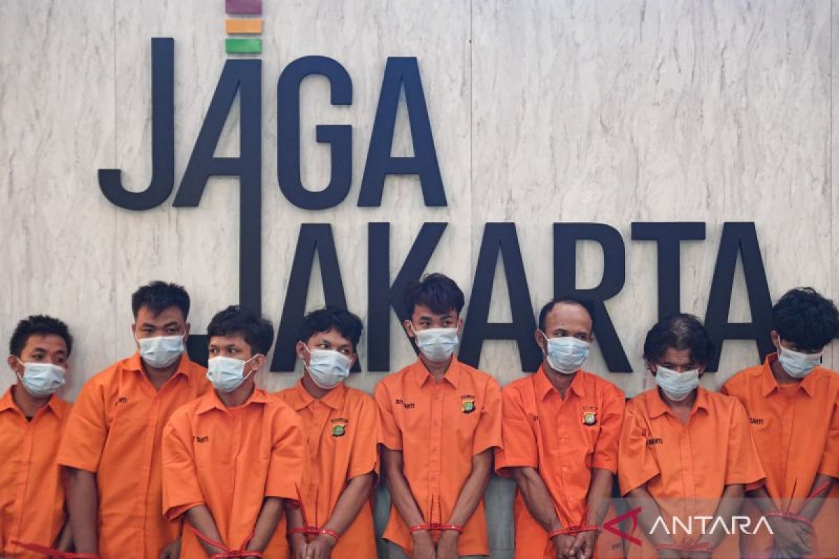 In 22 days, the Metro Jaya Regional Police uncovered 127 street-crime cases and arrested 173 suspects