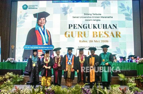 Maranatha University Confers Professorship on Visual Language Expert in Art, Design and Media