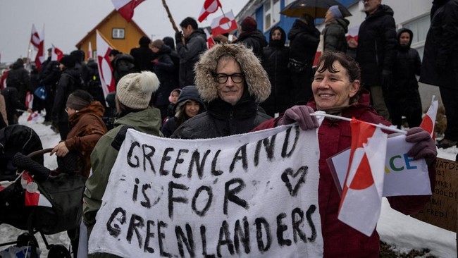 Portrait of Greenlanders Taking to the Streets to Reject US 'Invasion'