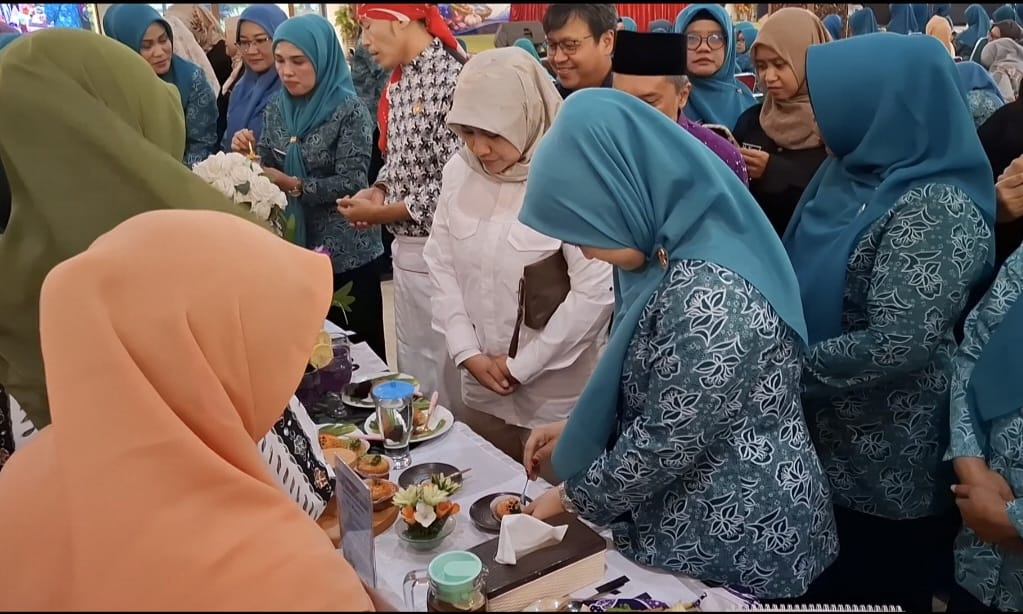 BI Educates on CBP Rupiah and PeKA to Hundreds of Mothers in Tegal