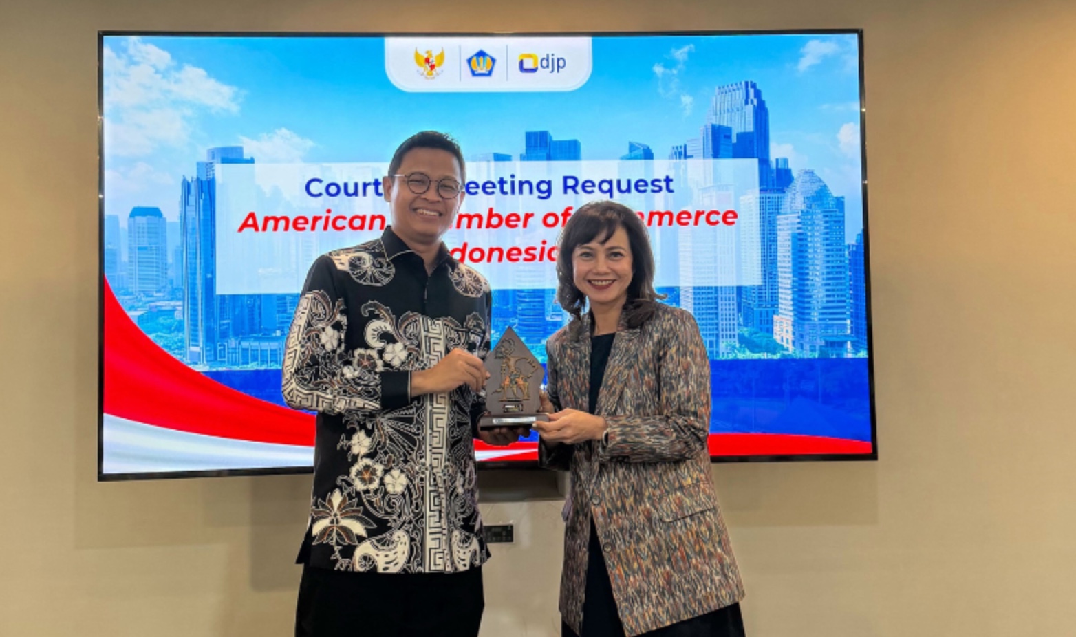 DJP and AmCham Discuss Investment Climate and Tax Governance - IKPI