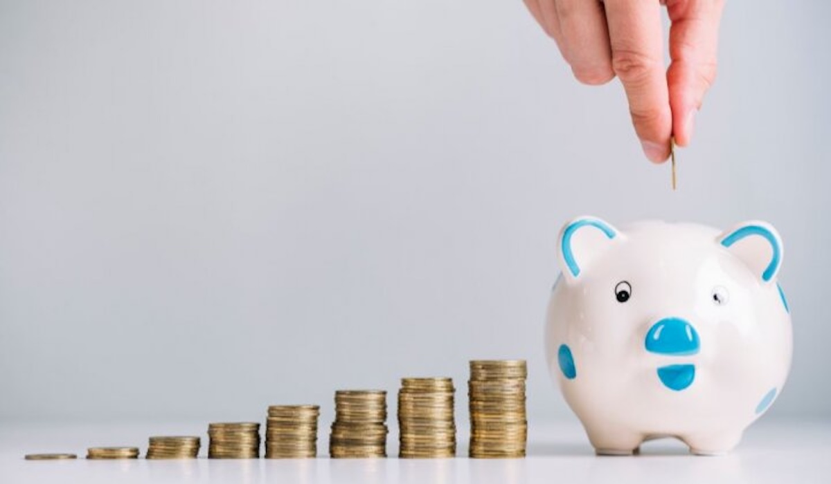 51.8% of the Middle Class Split Expenditures According to Needs