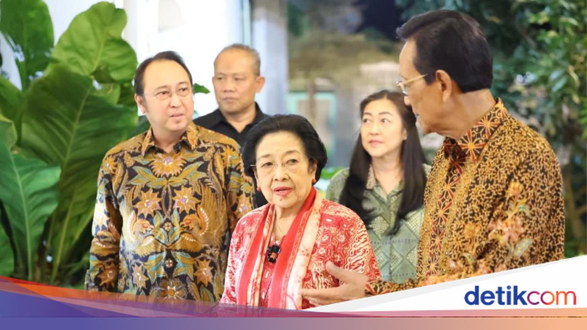 Megawati Spends 3.5 Hours in Talks with Sultan HB X in Jogja, Served Wedang Semlo
