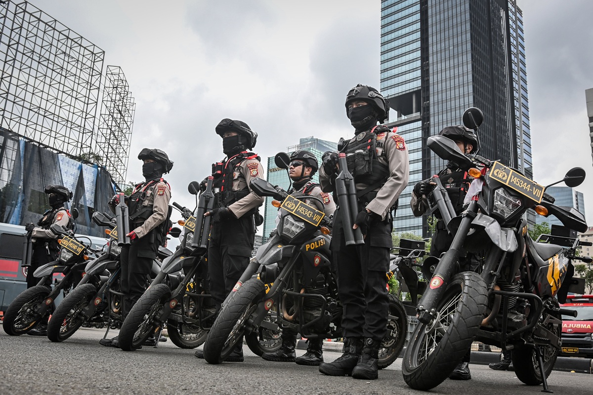 Metro Jaya Police Probe Begal Network Through Digital Forensics of Suspects' Phones
