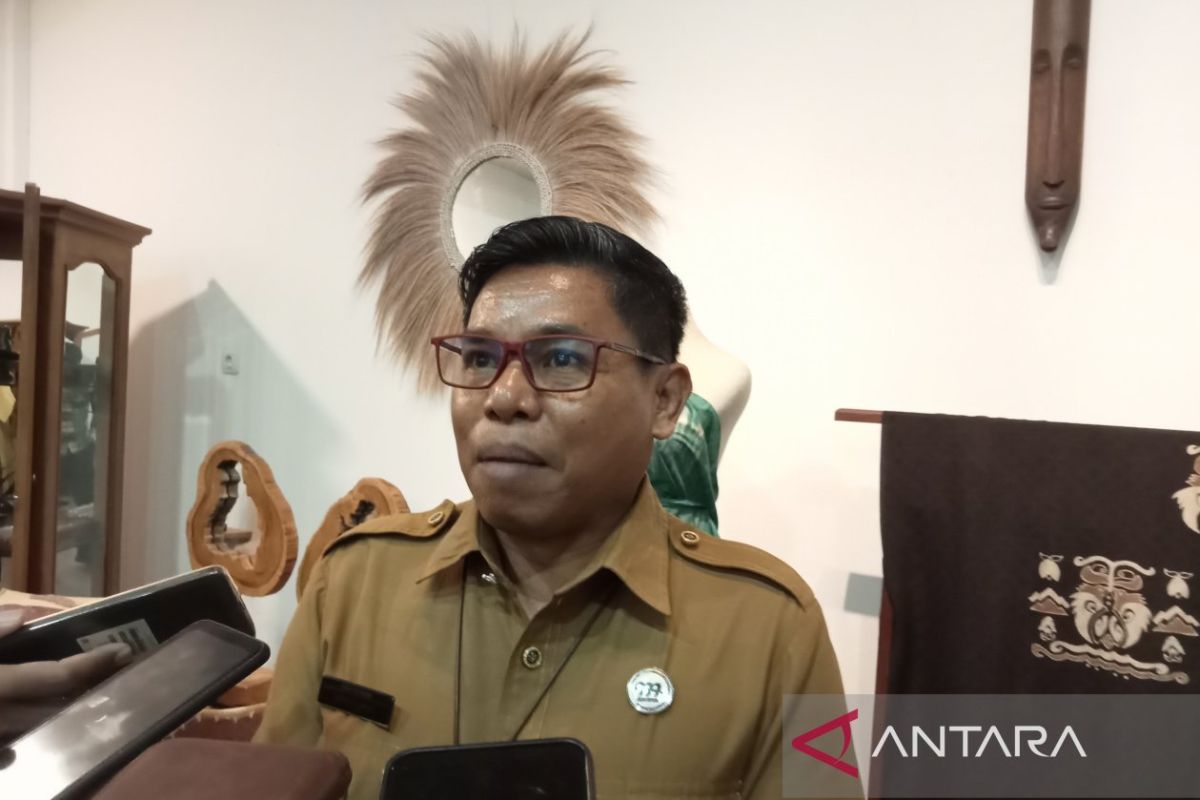 DIY Regional Government Compiles Batik Design Catalogues for International Promotion