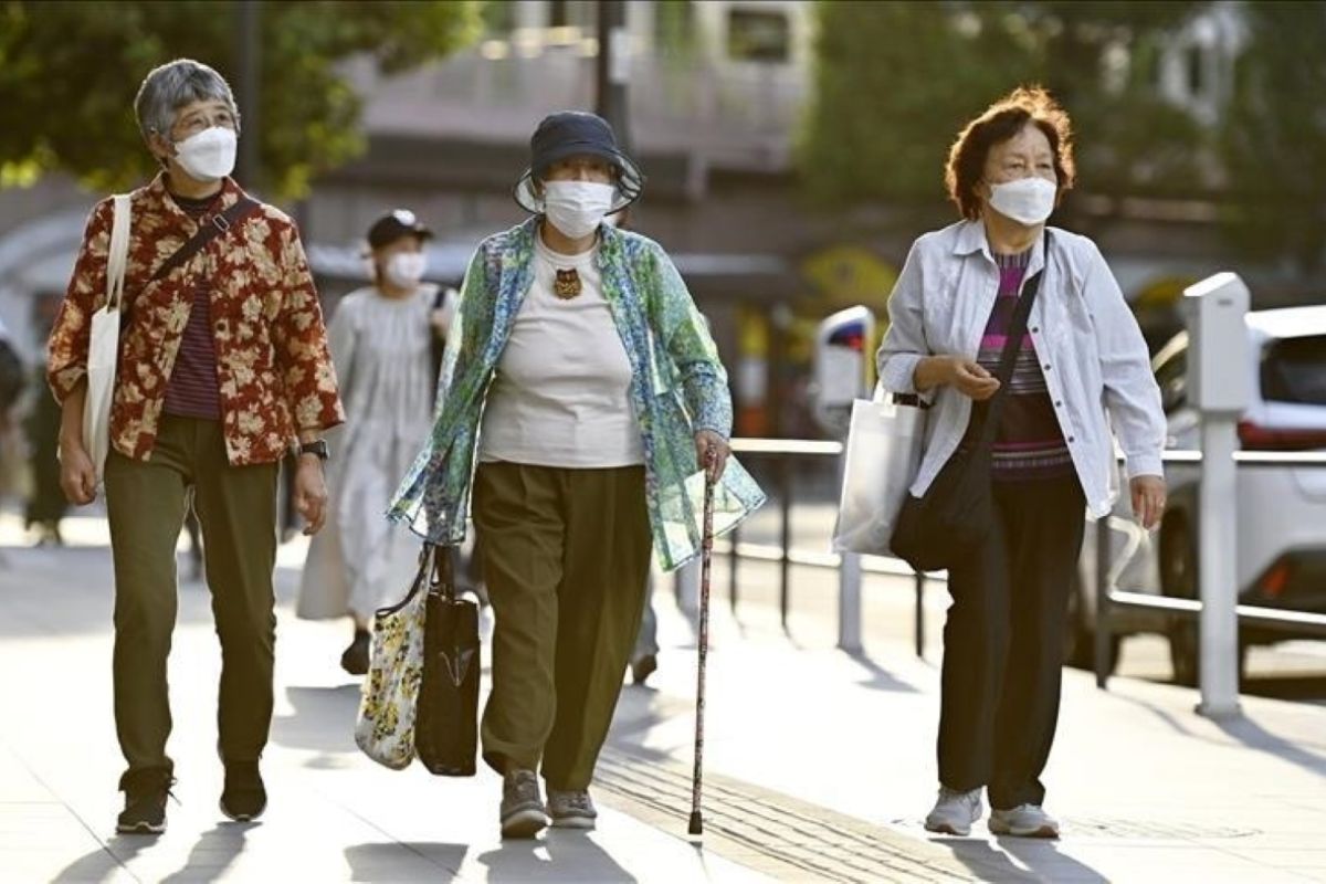 Older Japanese women prefer AI for venting about personal issues