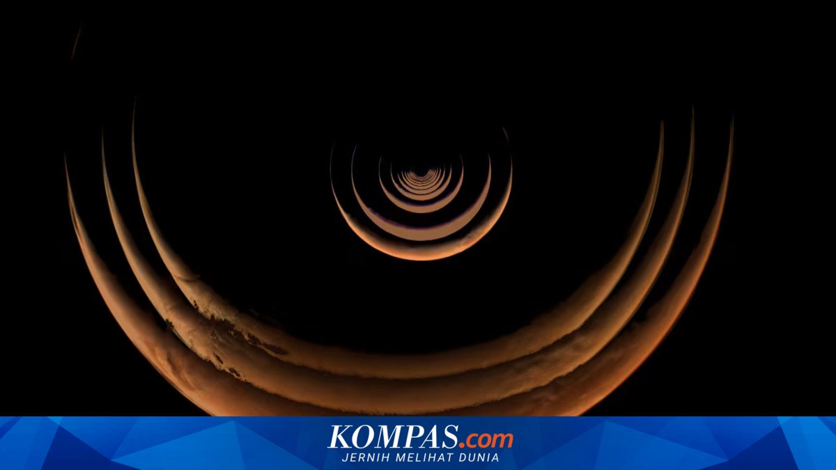 NASA Captures Mars from an Unexpected Angle, Appearing as a Crescent Moon in Space