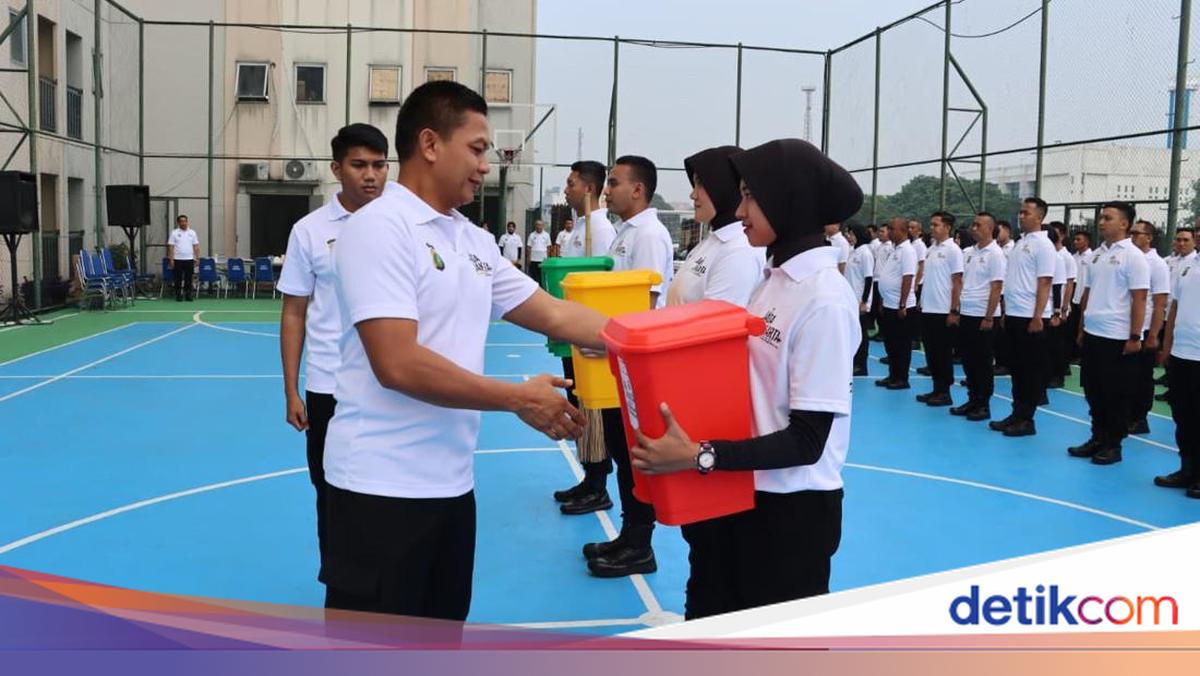 Metro Police Chief’s Directive: Depok Police Promote a Clean and Green Culture