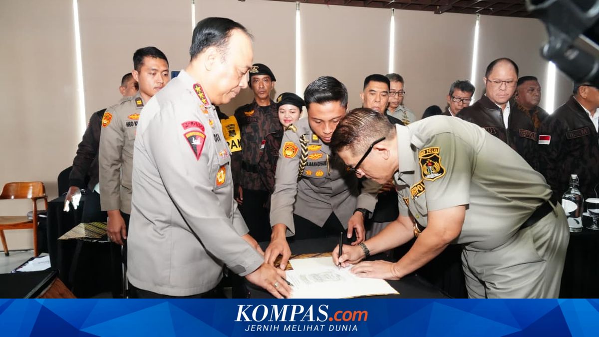 Wakapolri swears in Bimo Suryono as KBPP Polri Chairman for 2026-2031