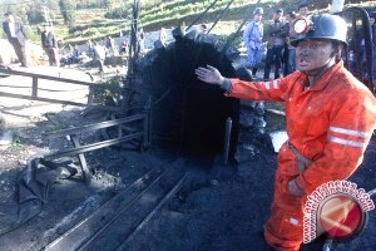 Death toll from China mine explosion reaches 90