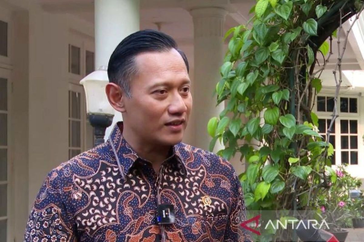 Coordinating Minister AHY: Pantura giant sea wall project is still being refined