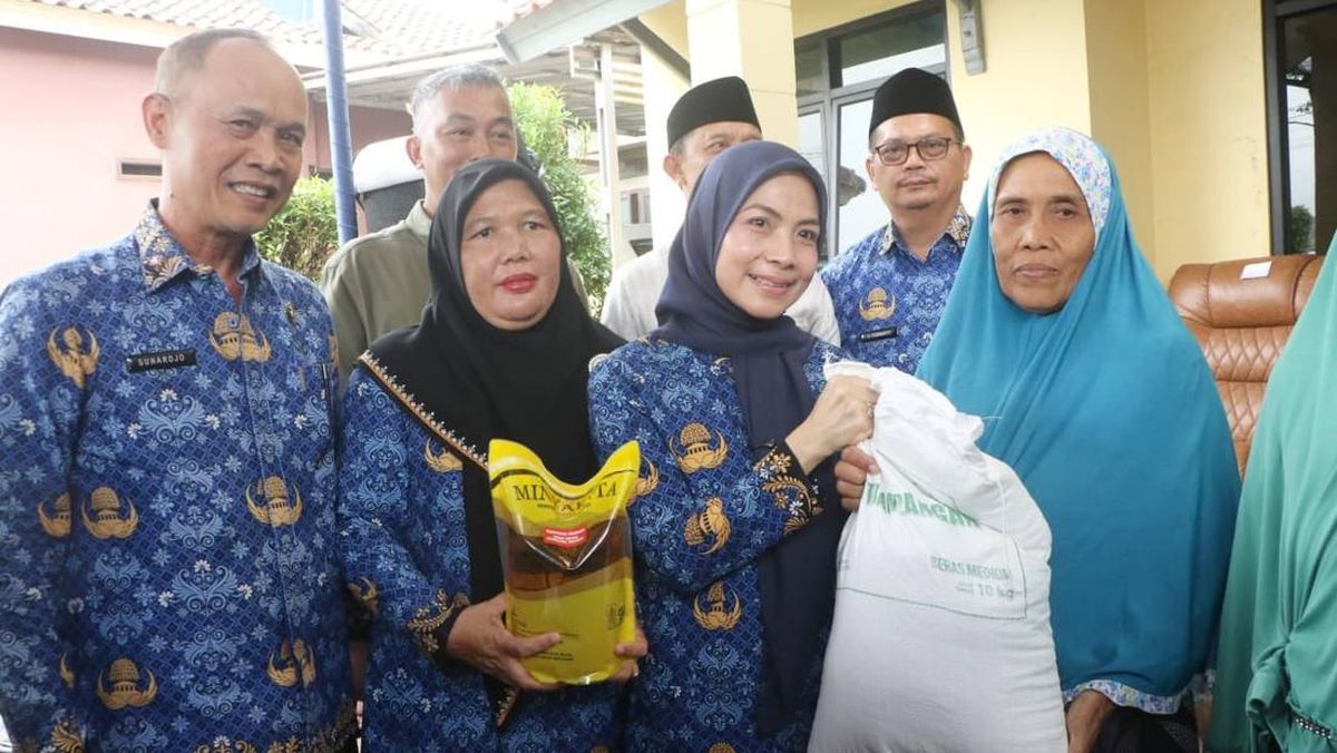 Serang Regent Provides Bapanas Aid as Beneficiary Numbers Triples