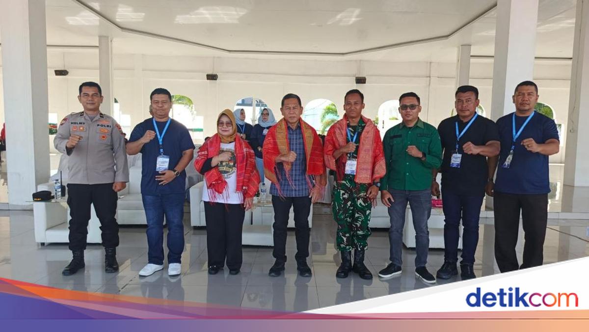 Opening a Marching Competition in North Sumatra, MPR Secretary General Delivers This Message