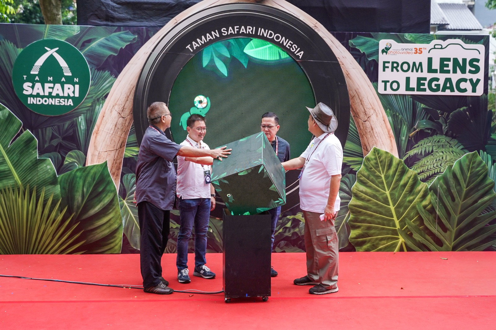 Taman Safari Promotes Conservation Education Through Wildlife Photography