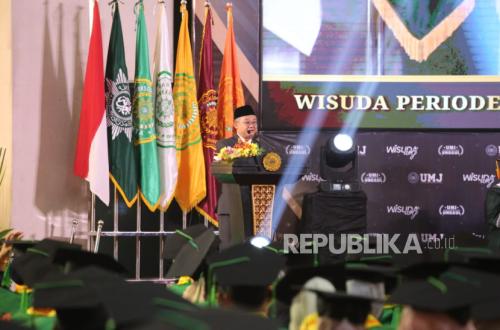 Minister of Basic and Secondary Education Urges Graduates to Become Intellectuals Offering Solutions