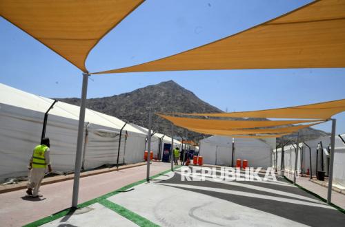 Preparations for Hajj Peak: Pilgrims Urged to Bring Personal Supplies