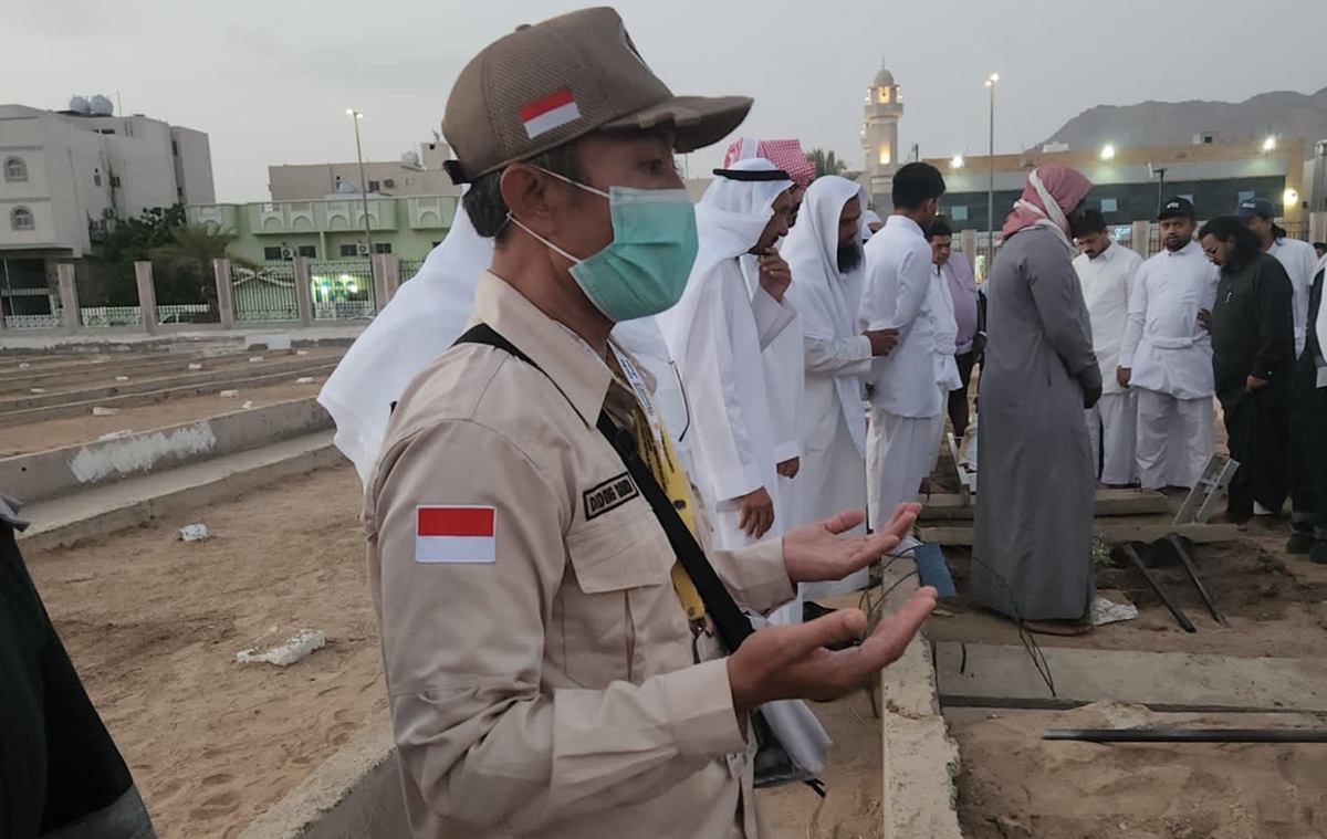 Another Hajji Pilgrim from Brebes Dies in the Holy Land
