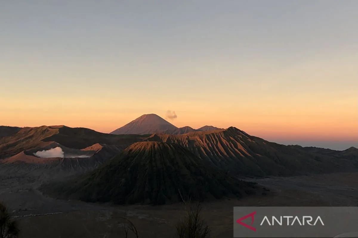 Tourism activities at Bromo closed during Yadnya Kasada commemoration