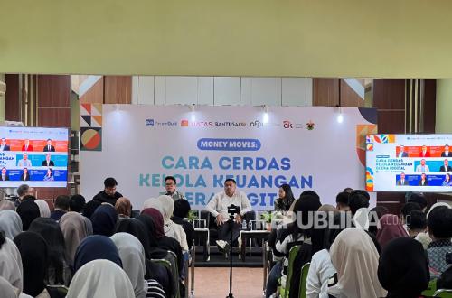 Hasanuddin University Students Educated on Importance of Financial Literacy