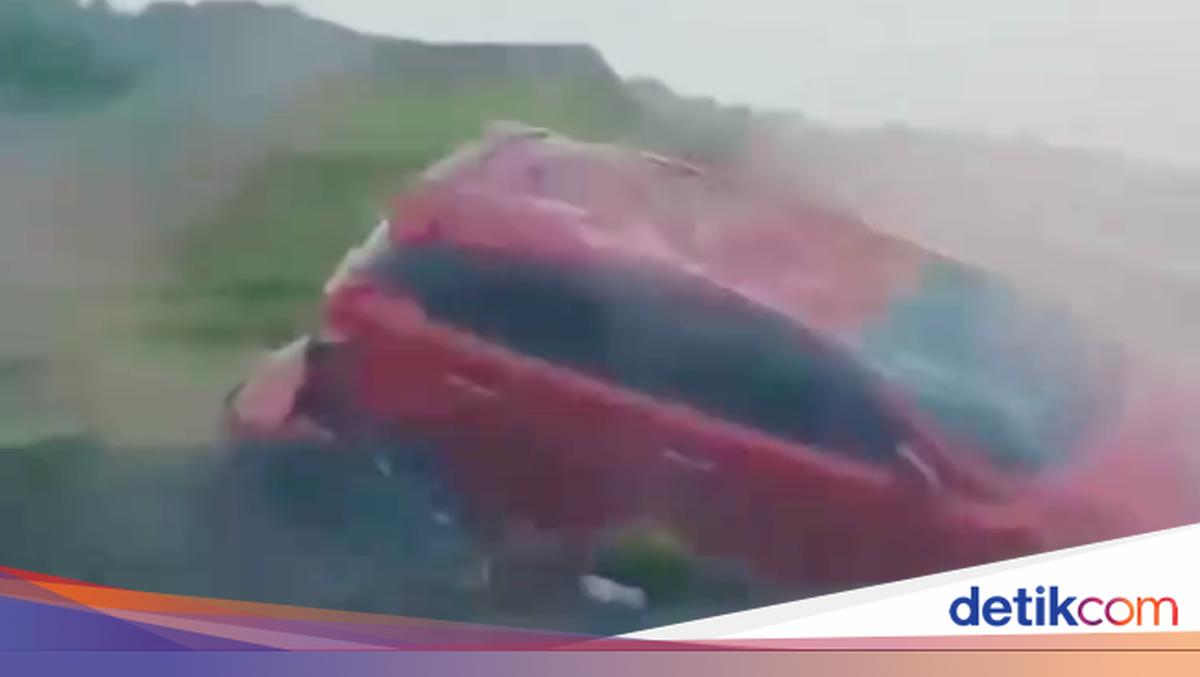 Woman Found Dead in Bogor After Being Thrown from Toll Road by Suspect, CCTV Footage Reveals