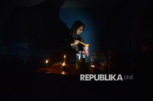 Police Probe Sumatra Mass Blackout