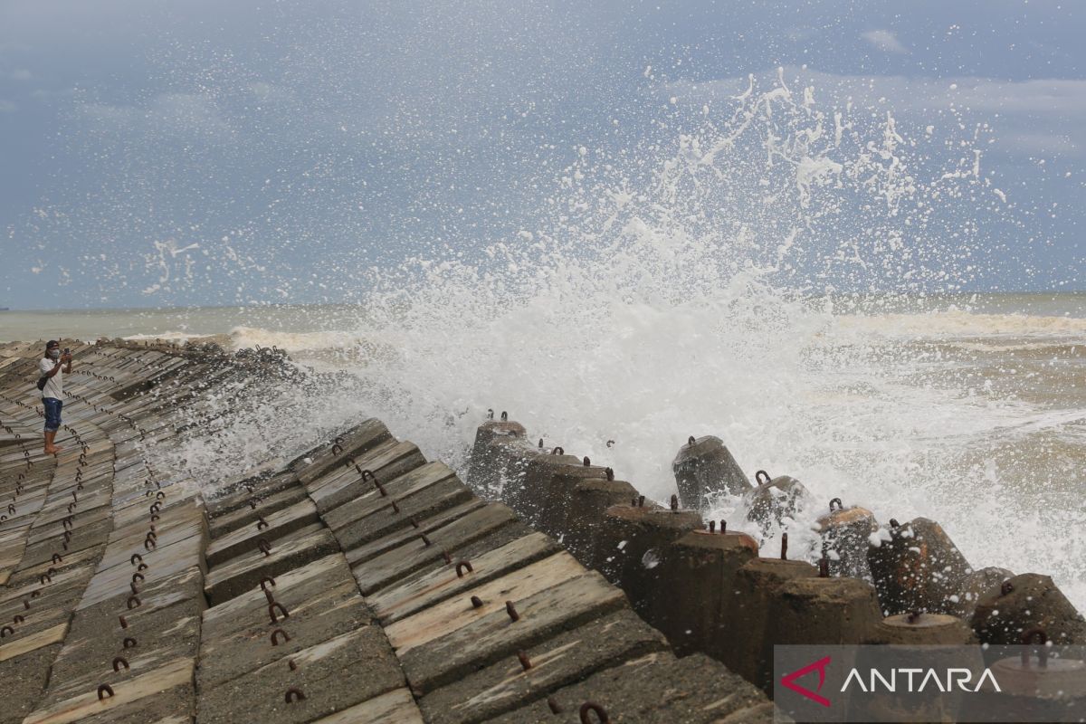 BMKG Warns of High Waves up to 4 Metres in North Sumatra Waters Until 28 May 2026