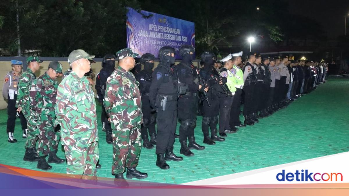 Four Arrested in West Jakarta Joint Police Raid for Hard Drug Possession