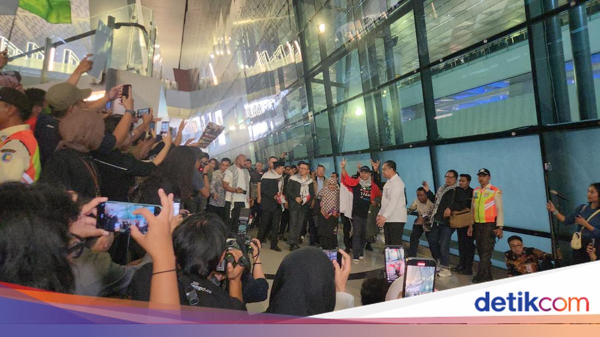 9 Indonesian Global Sumud Flotilla Volunteers Detained by Israel Arrive in Indonesia