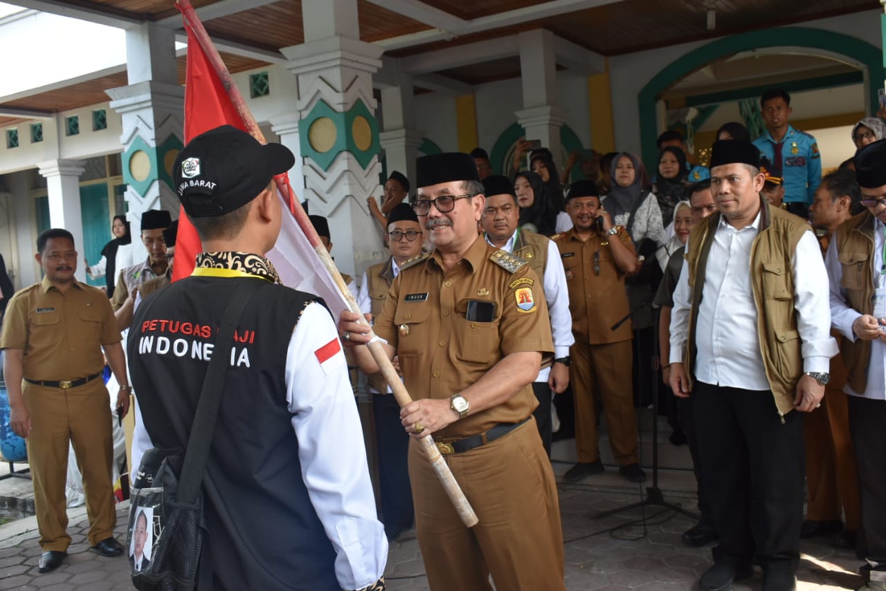 Two Hajj Pilgrims from Cirebon Regency Die