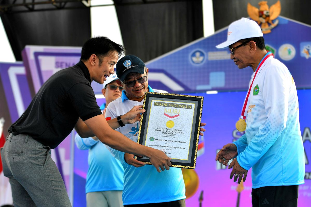 Ministry of Basic and Secondary Education: National Education Day event in East Java breaks MURI record