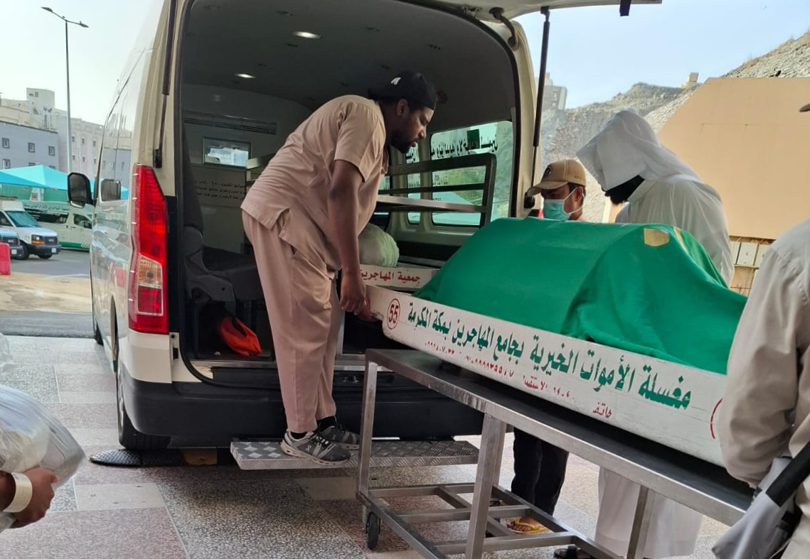 Sawahlunto Hajj Kloter PDG 12 Pilgrim Dies Before Peak Rituals