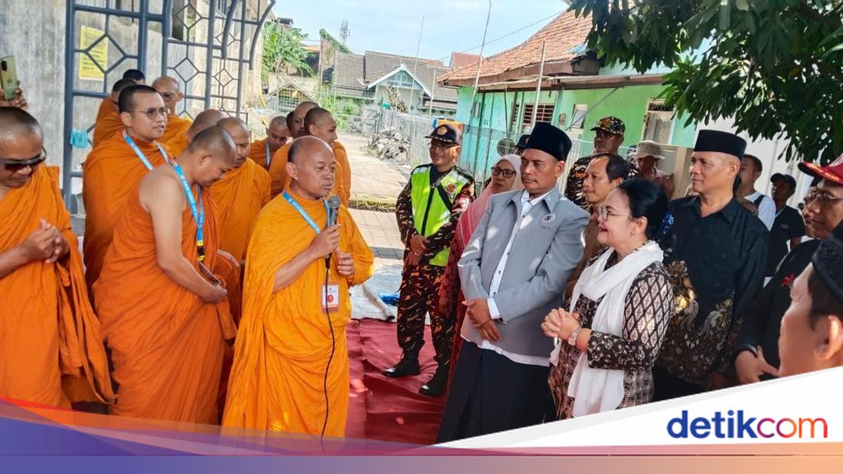 Semarang Mayor Welcomes Thudong Monks, Champions Interfaith Tolerance