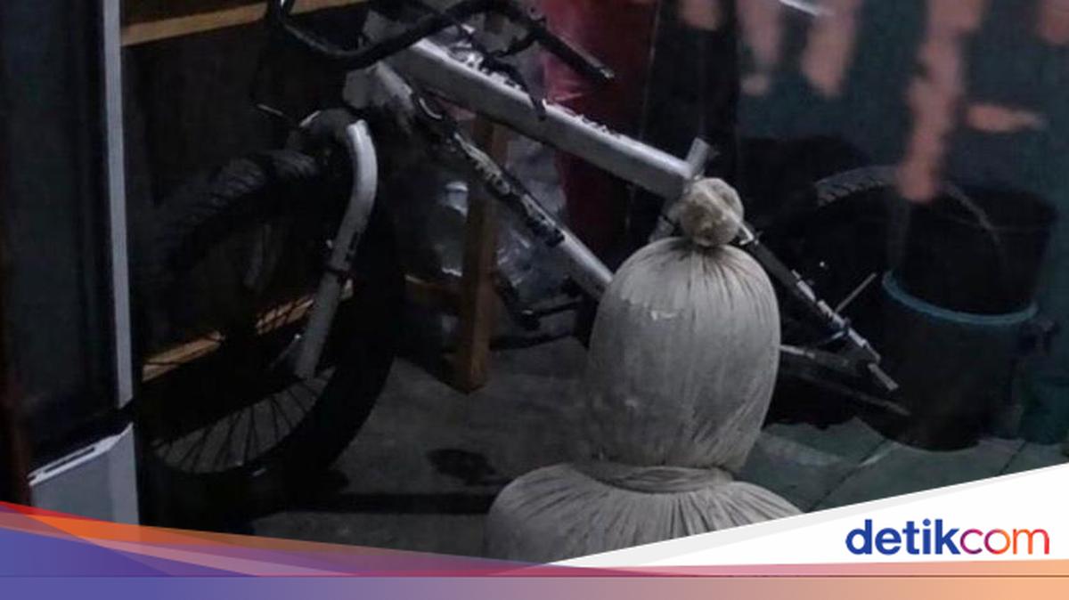 Another pocong hoax causes panic in Depok